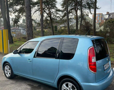 Синий Шкода Румстер, объемом двигателя 1.39 л и пробегом 114 тыс. км за 6500 $, фото 3 на Automoto.ua