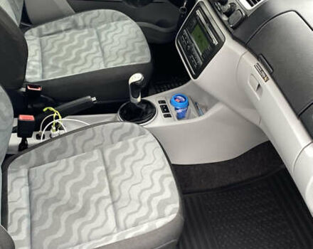 Синій Шкода Румстер, об'ємом двигуна 1.4 л та пробігом 335 тис. км за 4600 $, фото 9 на Automoto.ua