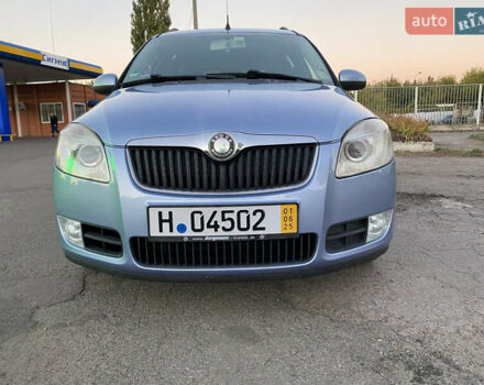 Синий Шкода Румстер, объемом двигателя 1.6 л и пробегом 187 тыс. км за 5600 $, фото 2 на Automoto.ua