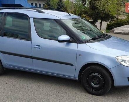 Синий Шкода Румстер, объемом двигателя 1.4 л и пробегом 330 тыс. км за 5800 $, фото 2 на Automoto.ua