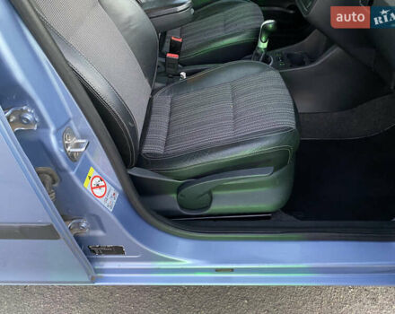 Синий Шкода Румстер, объемом двигателя 1.6 л и пробегом 187 тыс. км за 5600 $, фото 26 на Automoto.ua