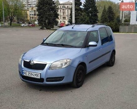 Синий Шкода Румстер, объемом двигателя 1.4 л и пробегом 330 тыс. км за 5800 $, фото 5 на Automoto.ua