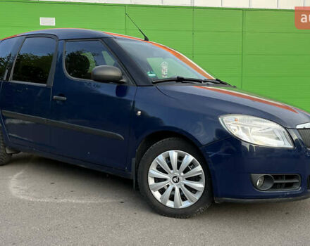 Синий Шкода Румстер, объемом двигателя 1.2 л и пробегом 383 тыс. км за 4700 $, фото 1 на Automoto.ua