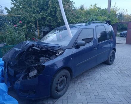 Синий Шкода Румстер, объемом двигателя 1.4 л и пробегом 300 тыс. км за 2000 $, фото 3 на Automoto.ua