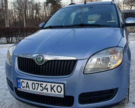 Синий Шкода Румстер, объемом двигателя 1.6 л и пробегом 250 тыс. км за 5400 $, фото 1 на Automoto.ua