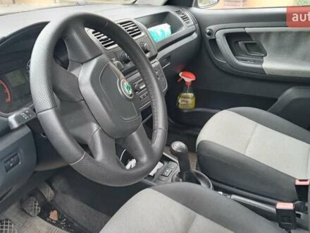 Шкода Румстер 2009 у Тернополі на Automoto.ua Синій Шкода Румстер, об'ємом двигуна 0 л та пробігом 175 тис. км за 4400 $, фото 1 на Automoto.ua