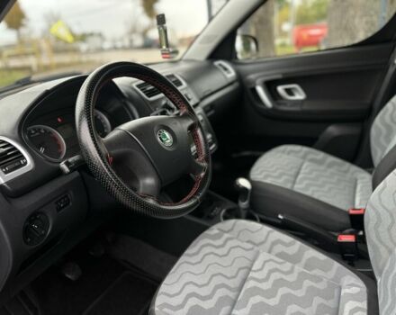 Зелений Шкода Румстер, об'ємом двигуна 1.4 л та пробігом 216 тис. км за 6000 $, фото 5 на Automoto.ua