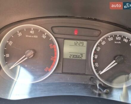 Зелений Шкода Румстер, об'ємом двигуна 1.6 л та пробігом 230 тис. км за 5799 $, фото 25 на Automoto.ua