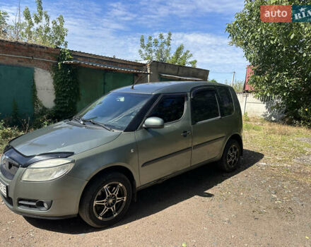 Зеленый Шкода Румстер, объемом двигателя 1.6 л и пробегом 260 тыс. км за 3500 $, фото 3 на Automoto.ua