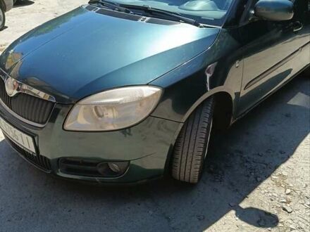 Зелений Шкода Румстер, об'ємом двигуна 1.6 л та пробігом 293 тис. км за 3999 $, фото 1 на Automoto.ua