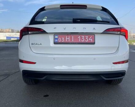 Белый Шкода Scala, объемом двигателя 1.6 л и пробегом 293 тыс. км за 12900 $, фото 18 на Automoto.ua