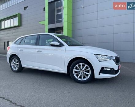 Белый Шкода Scala, объемом двигателя 1.6 л и пробегом 293 тыс. км за 12900 $, фото 8 на Automoto.ua