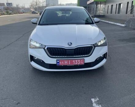 Белый Шкода Scala, объемом двигателя 1.6 л и пробегом 293 тыс. км за 12900 $, фото 34 на Automoto.ua