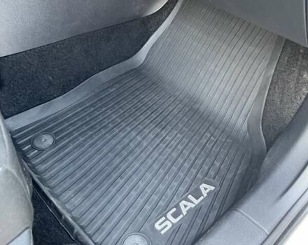 Белый Шкода Scala, объемом двигателя 1.6 л и пробегом 293 тыс. км за 12900 $, фото 27 на Automoto.ua