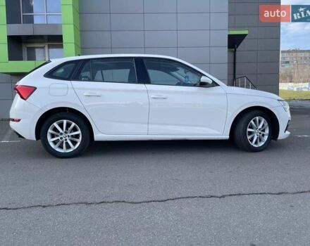 Белый Шкода Scala, объемом двигателя 1.6 л и пробегом 293 тыс. км за 12900 $, фото 14 на Automoto.ua