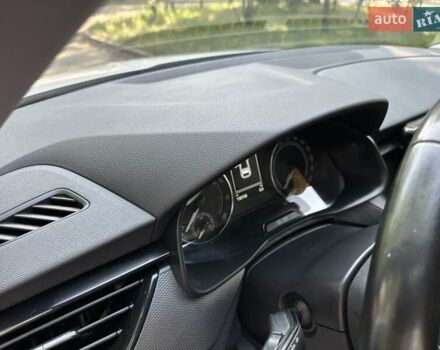 Білий Шкода Scala, об'ємом двигуна 1.6 л та пробігом 130 тис. км за 14000 $, фото 43 на Automoto.ua