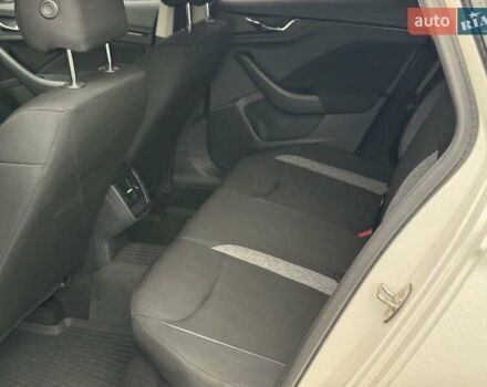 Білий Шкода Scala, об'ємом двигуна 1.6 л та пробігом 169 тис. км за 13500 $, фото 6 на Automoto.ua