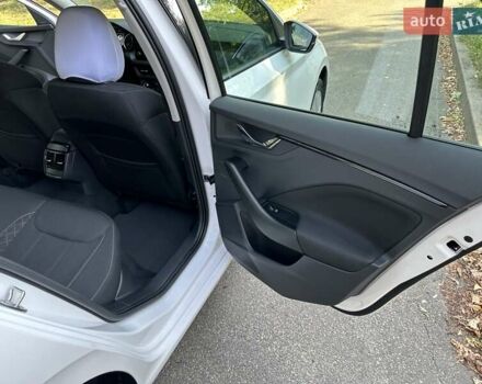 Білий Шкода Scala, об'ємом двигуна 1.6 л та пробігом 130 тис. км за 14000 $, фото 35 на Automoto.ua