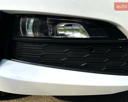 Білий Шкода Scala, об'ємом двигуна 1.6 л та пробігом 130 тис. км за 14000 $, фото 13 на Automoto.ua