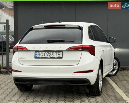 Білий Шкода Scala, об'ємом двигуна 1.6 л та пробігом 29 тис. км за 16100 $, фото 1 на Automoto.ua