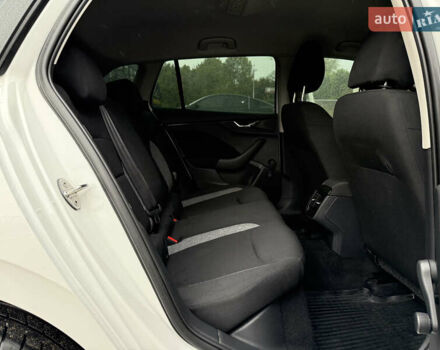 Білий Шкода Scala, об'ємом двигуна 1.6 л та пробігом 29 тис. км за 16100 $, фото 20 на Automoto.ua