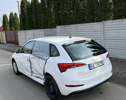 Белый Шкода Scala, объемом двигателя 1.6 л и пробегом 29 тыс. км за 12999 $, фото 5 на Automoto.ua