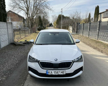 Белый Шкода Scala, объемом двигателя 1.6 л и пробегом 29 тыс. км за 12999 $, фото 1 на Automoto.ua