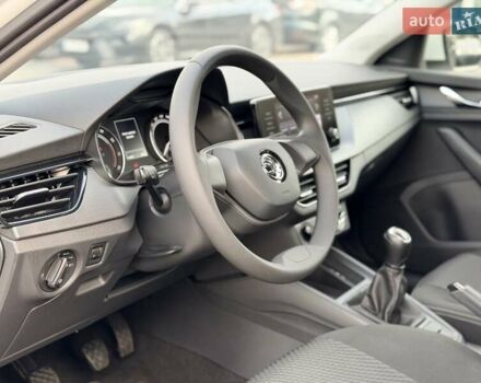 Белый Шкода Scala, объемом двигателя 1.6 л и пробегом 113 тыс. км за 15090 $, фото 12 на Automoto.ua