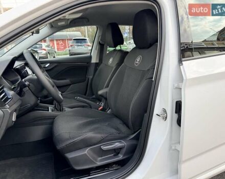 Белый Шкода Scala, объемом двигателя 1.6 л и пробегом 113 тыс. км за 15090 $, фото 13 на Automoto.ua