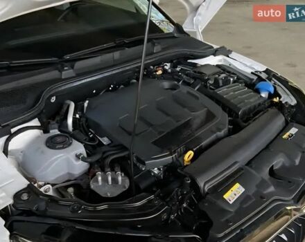 Белый Шкода Scala, объемом двигателя 1.6 л и пробегом 80 тыс. км за 17900 $, фото 1 на Automoto.ua
