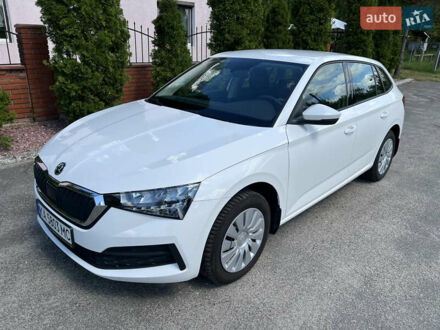 Шкода Scala 2023 у Києві на Automoto.ua Білий Шкода Scala, об'ємом двигуна 1.6 л та пробігом 24 тис. км за 17400 $, фото 1 на Automoto.ua