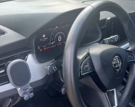 Черный Шкода Scala, объемом двигателя 1 л и пробегом 72 тыс. км за 13700 $, фото 6 на Automoto.ua