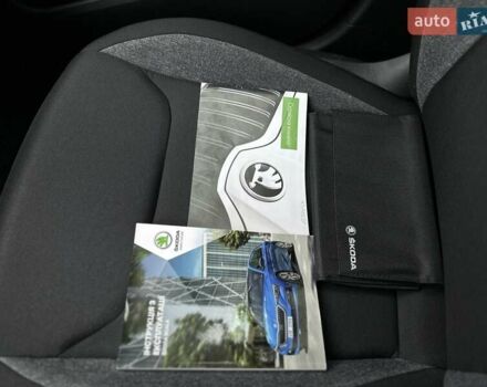 Чорний Шкода Scala, об'ємом двигуна 1.6 л та пробігом 76 тис. км за 15800 $, фото 27 на Automoto.ua