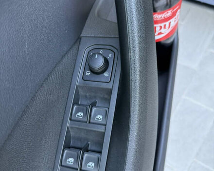 Чорний Шкода Scala, об'ємом двигуна 1.6 л та пробігом 191 тис. км за 17900 $, фото 30 на Automoto.ua