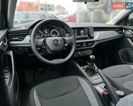 Чорний Шкода Scala, об'ємом двигуна 1.6 л та пробігом 76 тис. км за 15800 $, фото 14 на Automoto.ua