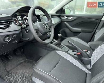 Чорний Шкода Scala, об'ємом двигуна 1.6 л та пробігом 76 тис. км за 15800 $, фото 11 на Automoto.ua