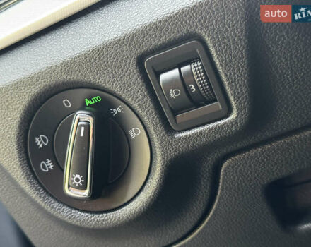 Серый Шкода Scala, объемом двигателя 1.6 л и пробегом 181 тыс. км за 14500 $, фото 68 на Automoto.ua