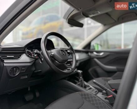 Серый Шкода Scala, объемом двигателя 1.6 л и пробегом 89 тыс. км за 18900 $, фото 10 на Automoto.ua
