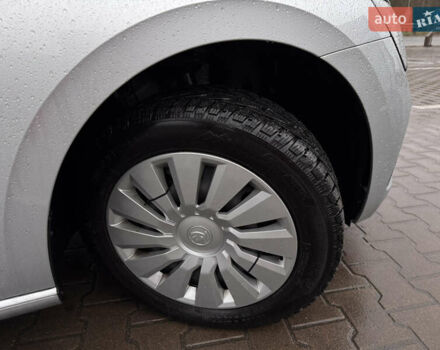 Серый Шкода Scala, объемом двигателя 1.6 л и пробегом 127 тыс. км за 15000 $, фото 9 на Automoto.ua