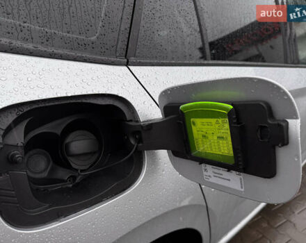 Серый Шкода Scala, объемом двигателя 1.6 л и пробегом 127 тыс. км за 15000 $, фото 10 на Automoto.ua