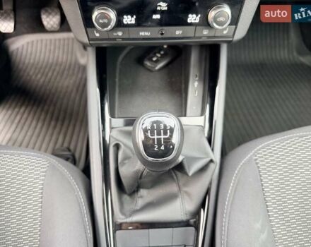 Серый Шкода Scala, объемом двигателя 1.6 л и пробегом 96 тыс. км за 15700 $, фото 13 на Automoto.ua