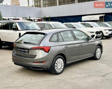 Серый Шкода Scala, объемом двигателя 1.6 л и пробегом 96 тыс. км за 15700 $, фото 3 на Automoto.ua