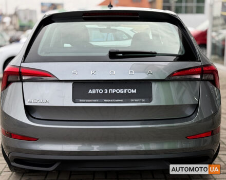 Серый Шкода Scala, объемом двигателя 1.6 л и пробегом 79 тыс. км за 15900 $, фото 4 на Automoto.ua