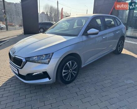 Серый Шкода Scala, объемом двигателя 1.5 л и пробегом 116 тыс. км за 15074 $, фото 1 на Automoto.ua