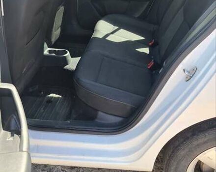 Белый Шкода Спейсбек, объемом двигателя 1.2 л и пробегом 66 тыс. км за 7900 $, фото 5 на Automoto.ua