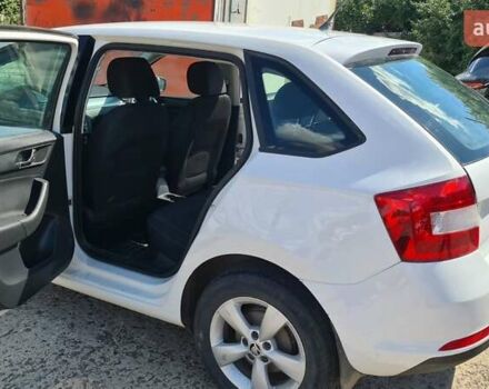 Белый Шкода Спейсбек, объемом двигателя 1.2 л и пробегом 66 тыс. км за 7900 $, фото 8 на Automoto.ua