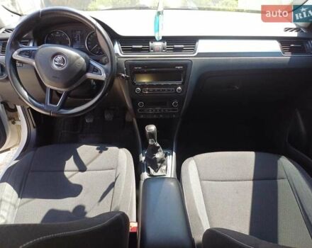 Білий Шкода Спейсбек, об'ємом двигуна 1.6 л та пробігом 171 тис. км за 7950 $, фото 9 на Automoto.ua