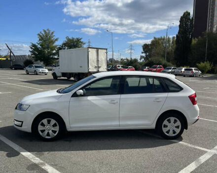 Шкода Спейсбек 2016 в Киеве на Automoto.ua Белый Шкода Спейсбек, объемом двигателя 1.2 л и пробегом 202 тыс. км за 7900 $, фото 5 на Automoto.ua