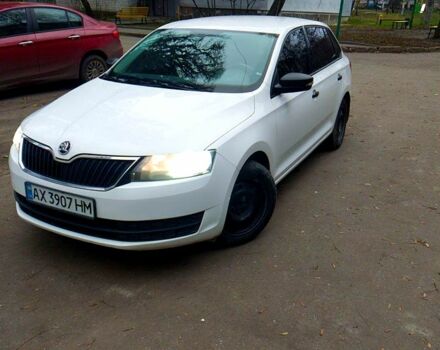 Белый Шкода Спейсбек, объемом двигателя 1.6 л и пробегом 200 тыс. км за 7600 $, фото 4 на Automoto.ua
