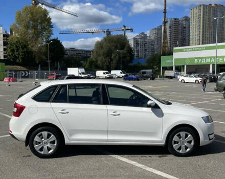Шкода Спейсбек 2016 в Киеве на Automoto.ua Белый Шкода Спейсбек, объемом двигателя 1.2 л и пробегом 202 тыс. км за 7900 $, фото 3 на Automoto.ua